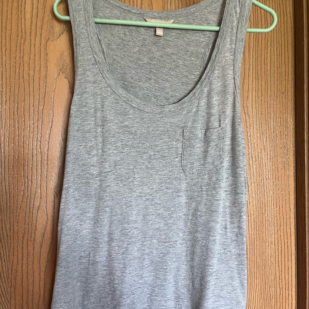 Banana Republic Gray Sleeveless Tank Top
